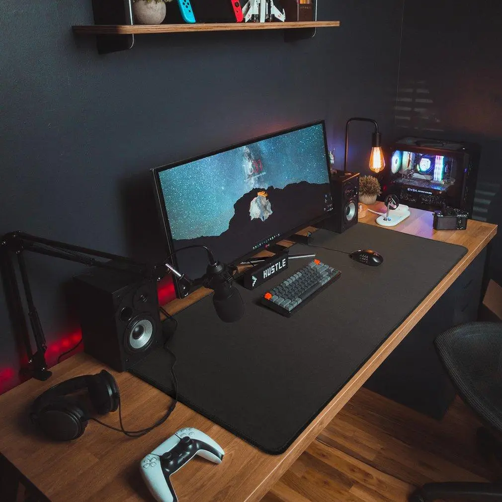 Large gaming mouse pad, large extension with stitched edges, premium textured waterproof with non-slip rubber bottom, suitable for gamers desktop acce