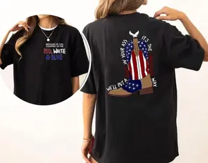 Courtesy of the Red Shirt, Toby American Ride T-Shirt White and Blue Sweatshirt Hoodie M