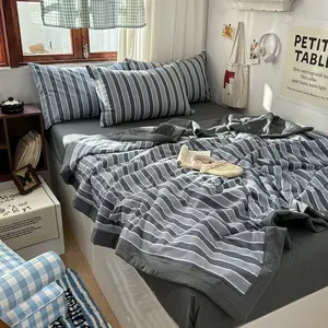 1pc Textured Pleated Dual Layer Summer Lightweight Blanket, Hand-Stitched Wide Edge Design, Vintage Checkered Home Comfort Cover