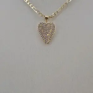 (6)  #1     14K.small heart diamantado  pendant and chain