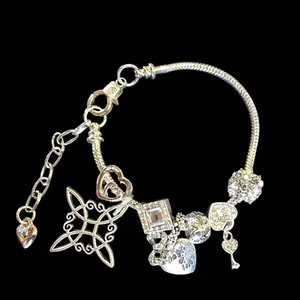 Witch Knot Brazalete the gift of love
