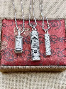 3pcs Ancient Guardian Rotating Pet Urn Pendant Necklace, 60cm Pearl Chain, Belief Memorial Anubis Jewelry, Unique Fashion Accessory