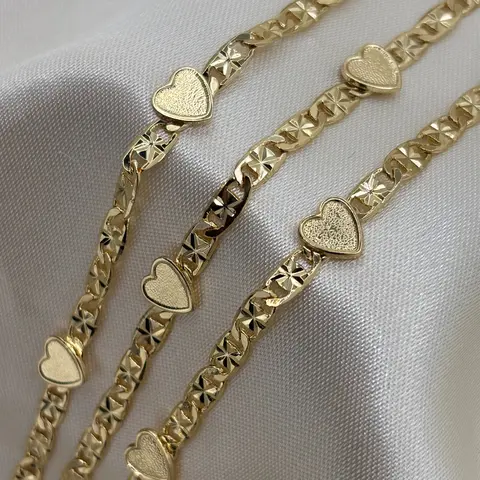 14K Gold Plated Heart Bracelet for Women Elegant Design Perfect for Everyday Wear