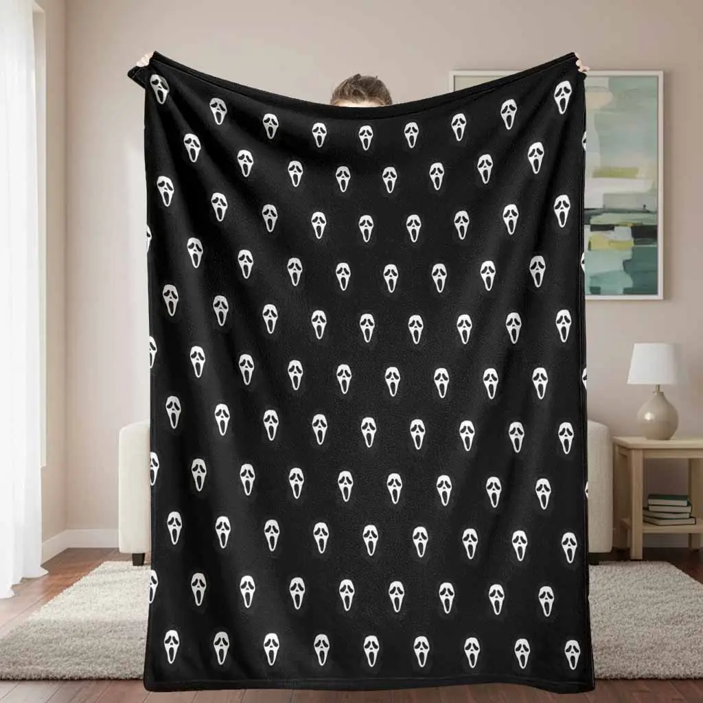 Horror Movie Character Flannel Blanket Ghost Face Pattern Super Soft Lightweight Fuzzy Fleece Throw for Couch Sofa Bedroom Camping Travel Office Nap Halloween Decor Gift For Teens Adults