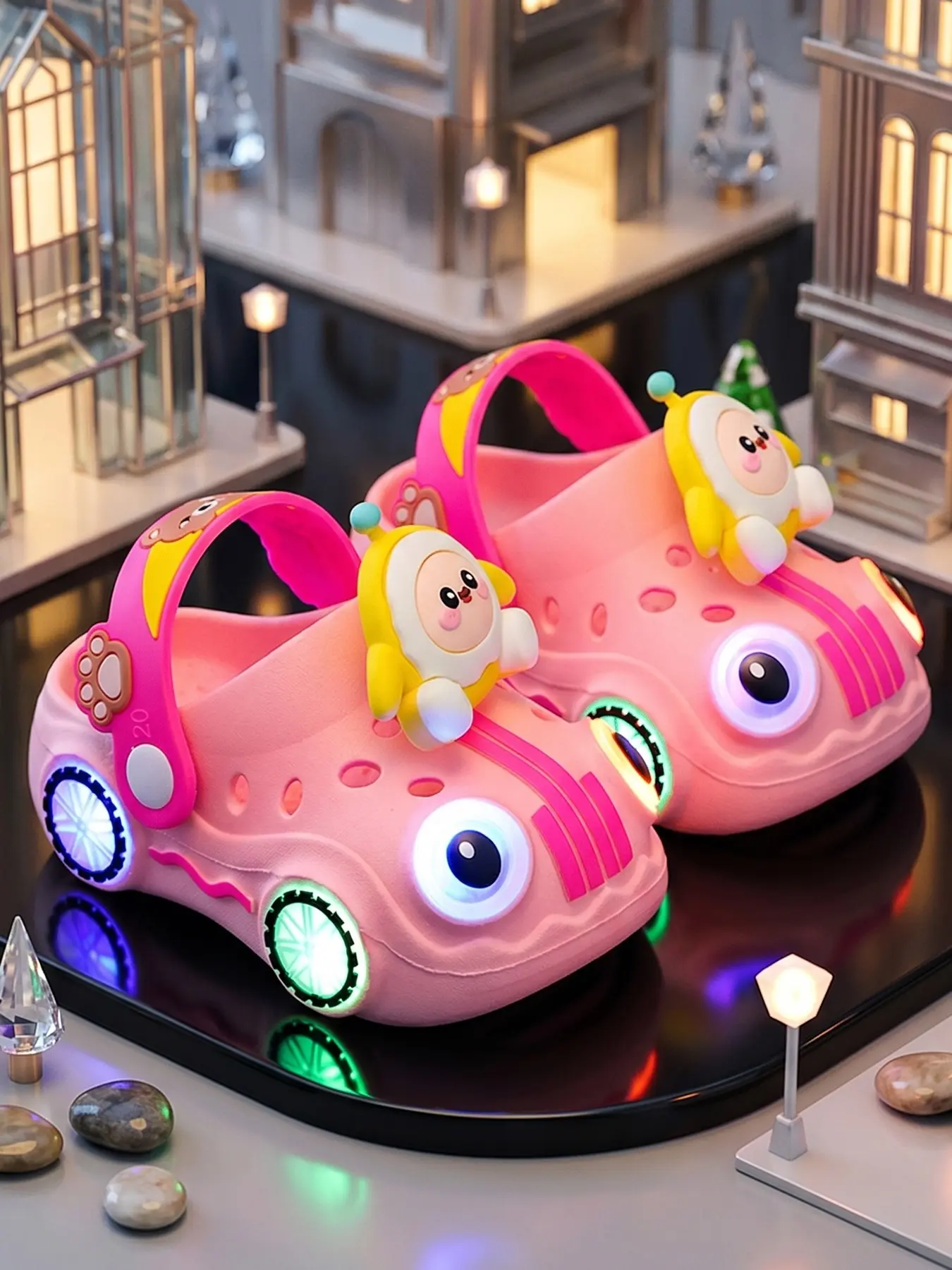 Summer Cartoon Fun Slippers, Glow-In-The-Dark Holes, Car Light Wheel Design, Non-Slip Anti Slip Soft Sole, Cute Style, Unisex, Boy