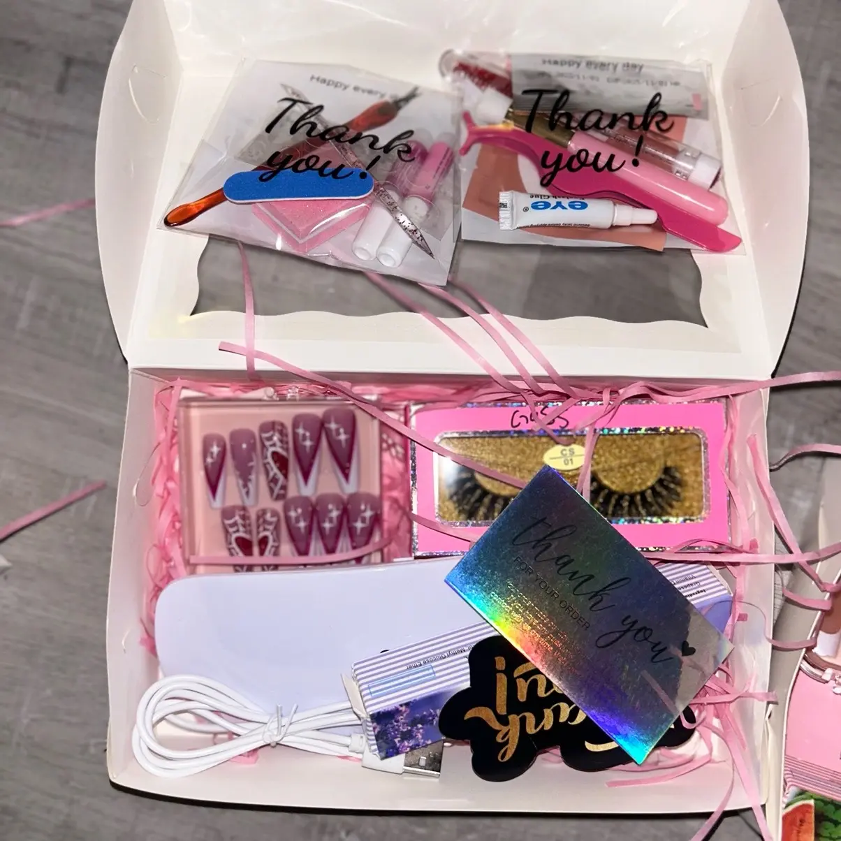 lash and nail kits