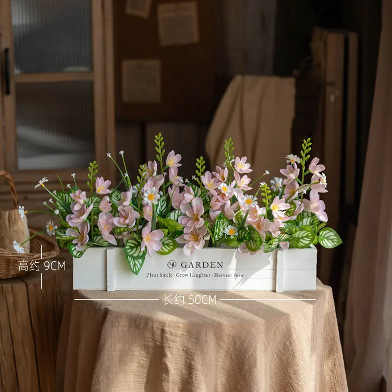 New light pink Xiangxuelan white wood fence