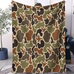 Vintage Camouflage Duck Hunting Blanket, Soft and Plush Touch, Thick and Durable Material, Easy to Fold and Store, Ideal Warm Cover for Men's Bedroom