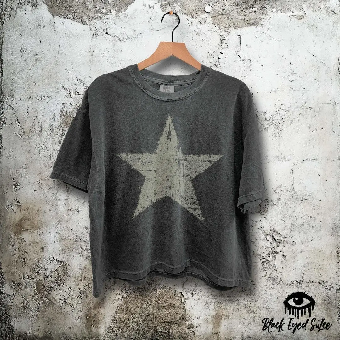Vintage Star Shirt, Distressed Star Tee, Rustic Americana Shirt, Minimalist Star Graphic Tee, Comfort Colors Boxy Crop Top Cotton Cropped