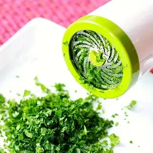Portable Manual Spice Grinder, Cilantro & Coriander Chopper, Veggie Chopper, Multi-Functional Vegetable Shredder, Kitchen Vegetable Slicer, Essential Kitchen Tool for Home Restaurants Chefs