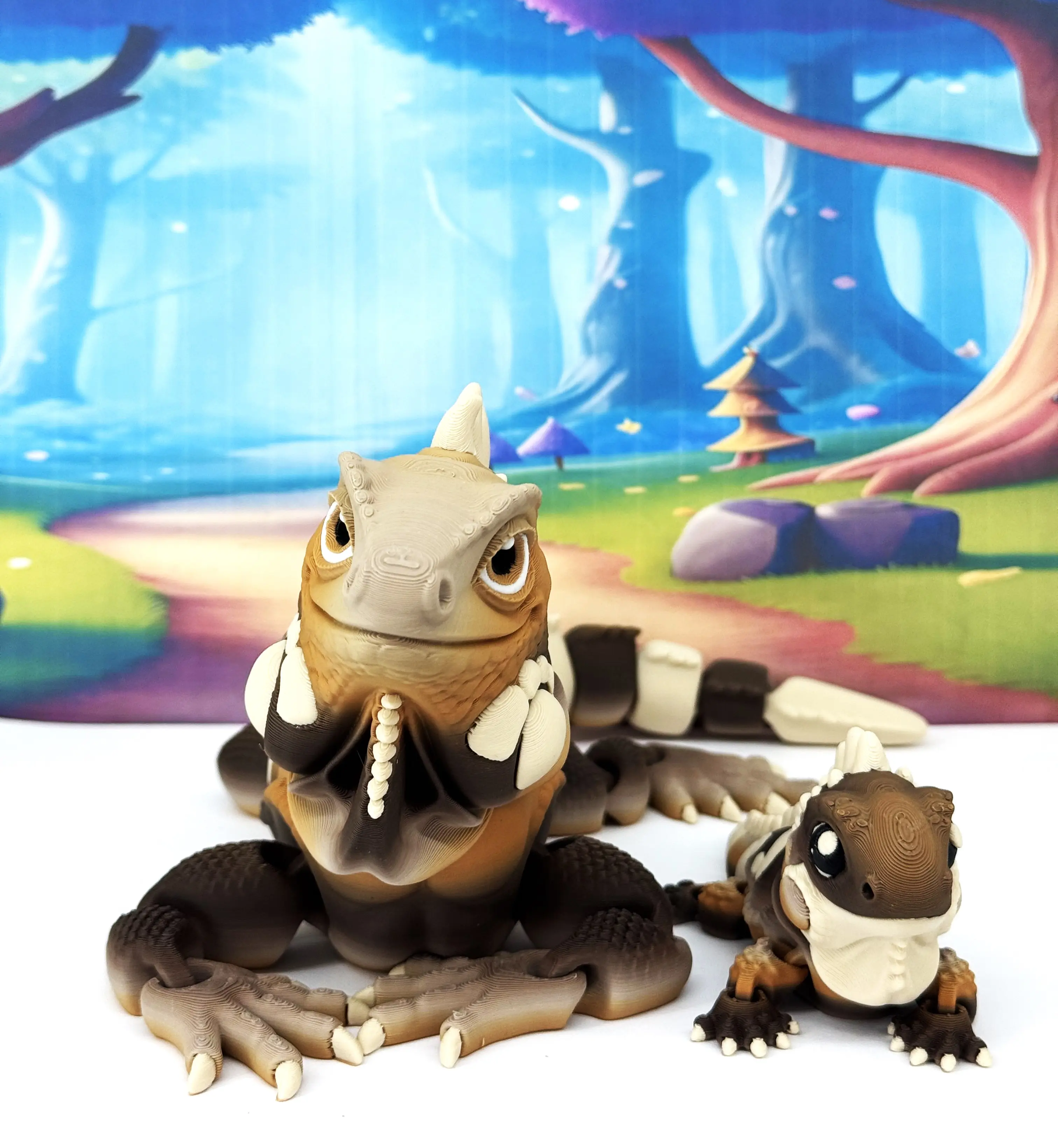 3D Printed Articulated Iguana Fidget Toy - Mother and Child Poseable Figures, 3D Printed Design, Indoor Stress Relief Reptile Toy, Adorable and Unique Gift