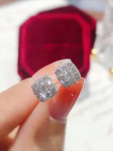New Pair of Stylish and Sparkling Square Diamond Stud Earrings, Korean Style, Elegant and Luxurious Women's Jewelry, Shining Earrings