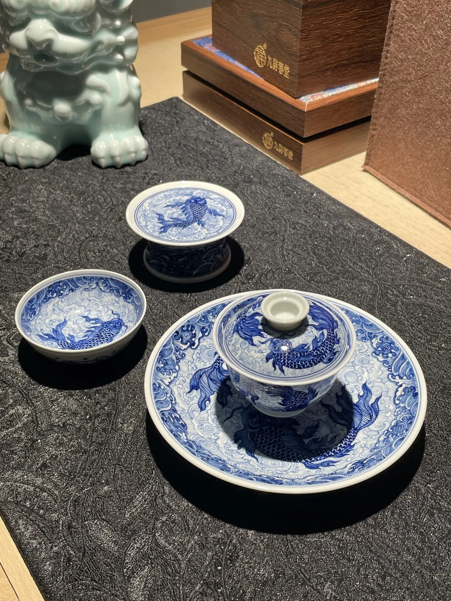 Chinese Tradition Koi Fish Art Fine Porcelain 4-Piece Tea Set, Suitable for Tea Tasting