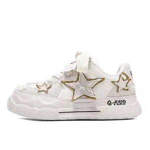 Q-AND Women’s Distressed Star Chunky Sneakers – Fashion Platform Skate Shoes, Vintage Low Top Casual Streetwear Trainers with Cushioned Sole and Lace-Up Design for Everyday Wear