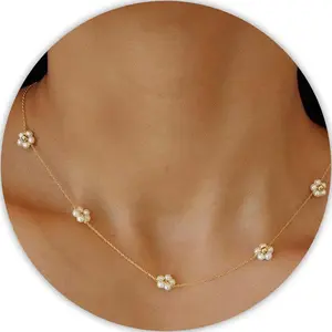 Necklace, Dainty Pearl Choker Necklace for Women as Flower Necklace, Trendy Gold Necklaces as Summer Jewelry Teen Girls Daisy Gift as Bride Necklace Wedding Jewelry