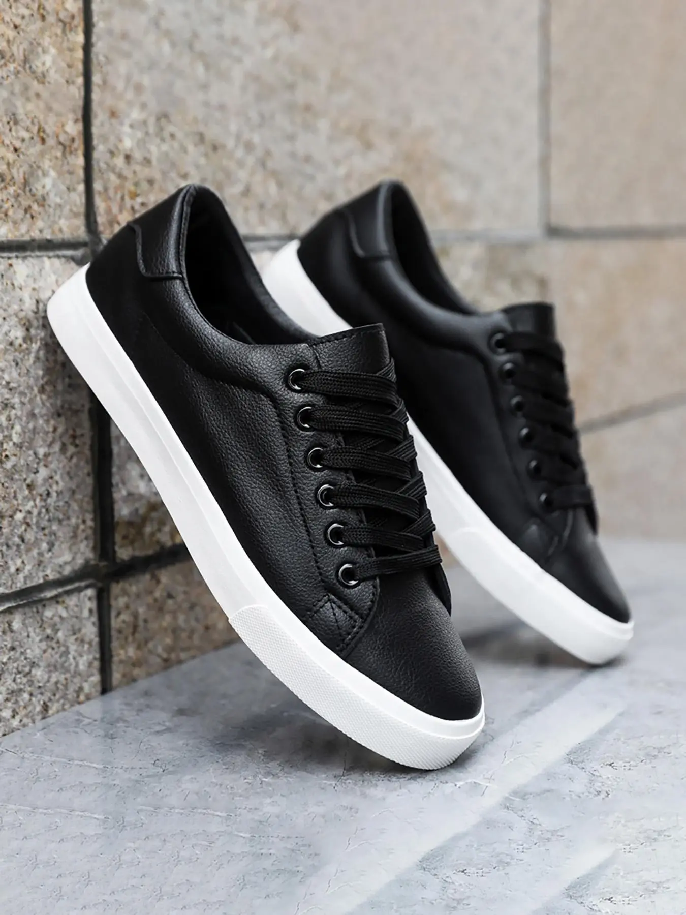 Men's Sporty Lace Up Low Top Sneakers, 2024 New Style Casual Comfortable Breathable Skate Shoes for Men, Fashionable Sneakers for Daily Wear