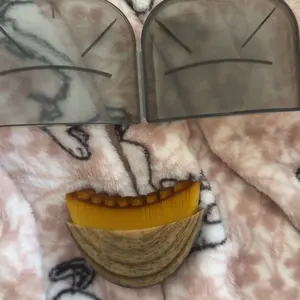 Product Review of Face Lymphatic Contour Brush for Jawline & Chin Sculpting Dry Brushing Massager for Lymphatic Drainage & Facial Fatigue Relief Ergonomically Designed to Fit The Skin Precisely 1PCS Beauty Roller Daily from ۶**