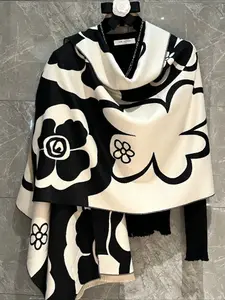 Women's color splicing flower print shawl, suitable for autumn and winter casual soft warm color long knitting, fluffy soft scarf, fashion accessories for women and girls, girlfriend gifts, floral pattern shawl, Colorblock floral shawl