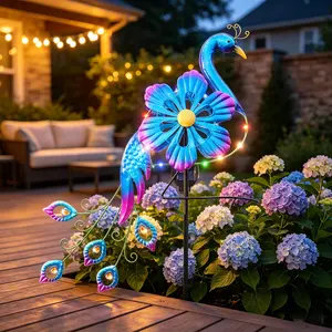 PeaRooster Windmill Floor Plug, Solar PeaRooster Garden Rotating Windmill with Flowers, Ideal for Outdoor Decoration, Metal PeaRooster Rotating Windmill Flowers, Enhance The Beauty Of The Garden, for Lawn And Garden Decoration.
