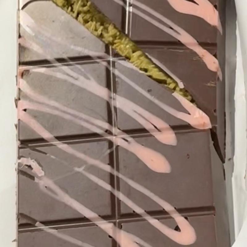 Chocolata Dubai Style Belgium Chocolate Bar with Pistachio - Dessert Snack, Net Weight 7.5 oz Bonbon