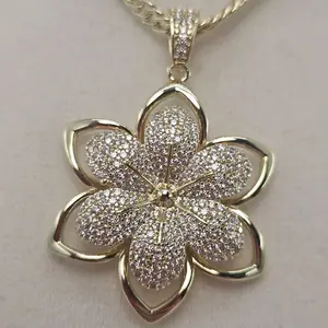 (C34) Flower pendant with beautiful chain 22 inches 14k Goldplated