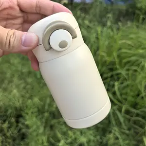 1pc mini stainless steel insulated water bottle, 220ml/7.4oz, suitable for students, pocket-sized bottles, insulated beverage bottles, home use, car use, camping/hiking, and office use. Ideal for Christmas, Halloween, Valentine's Day, and as a gift.
