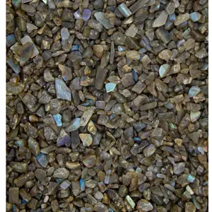 Black labradorite tumbled chips