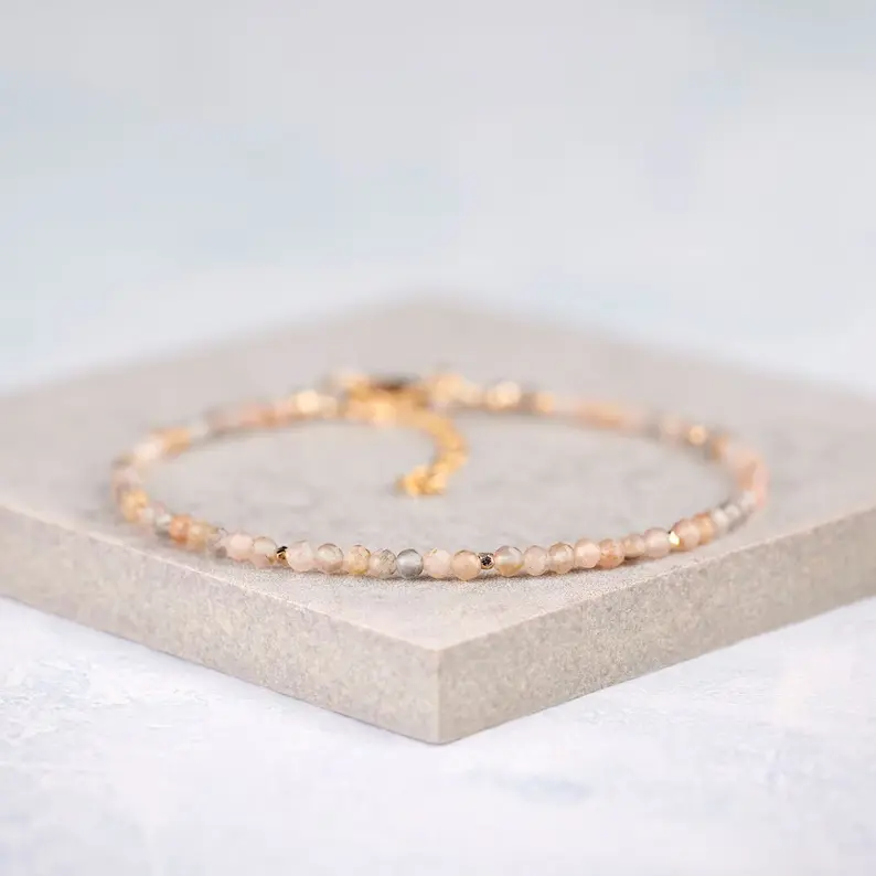 Natural Dainty Sunstone Tiny Beads Peach Crystal Healing Charka Crystal Gold-Plated Chain Minimalist Bracelet Gift for Women