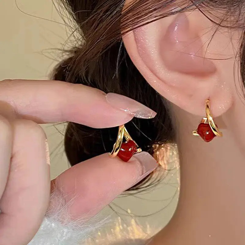 Red heart-shaped earrings for women DDES0790, exquisite and sophisticated, unique style, 14K gold-plated