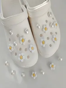 14 Pearl Flower Shoe Charms, Abs DIY Shoe Decorations, Suitable for Wedge Sandals, Sandals and Hole Shoes, Perfect for Valentine's Day, Easter, Christmas