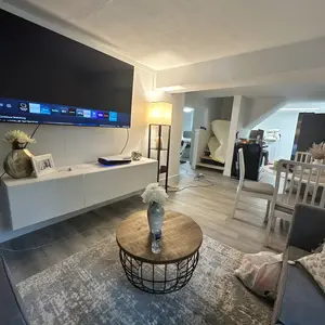 Product Review of Homelist Battery Powered Ceiling Light, Motion Sensor LED Light, Rechargeable Ceiling Light with Wireless Remote Control from C**a