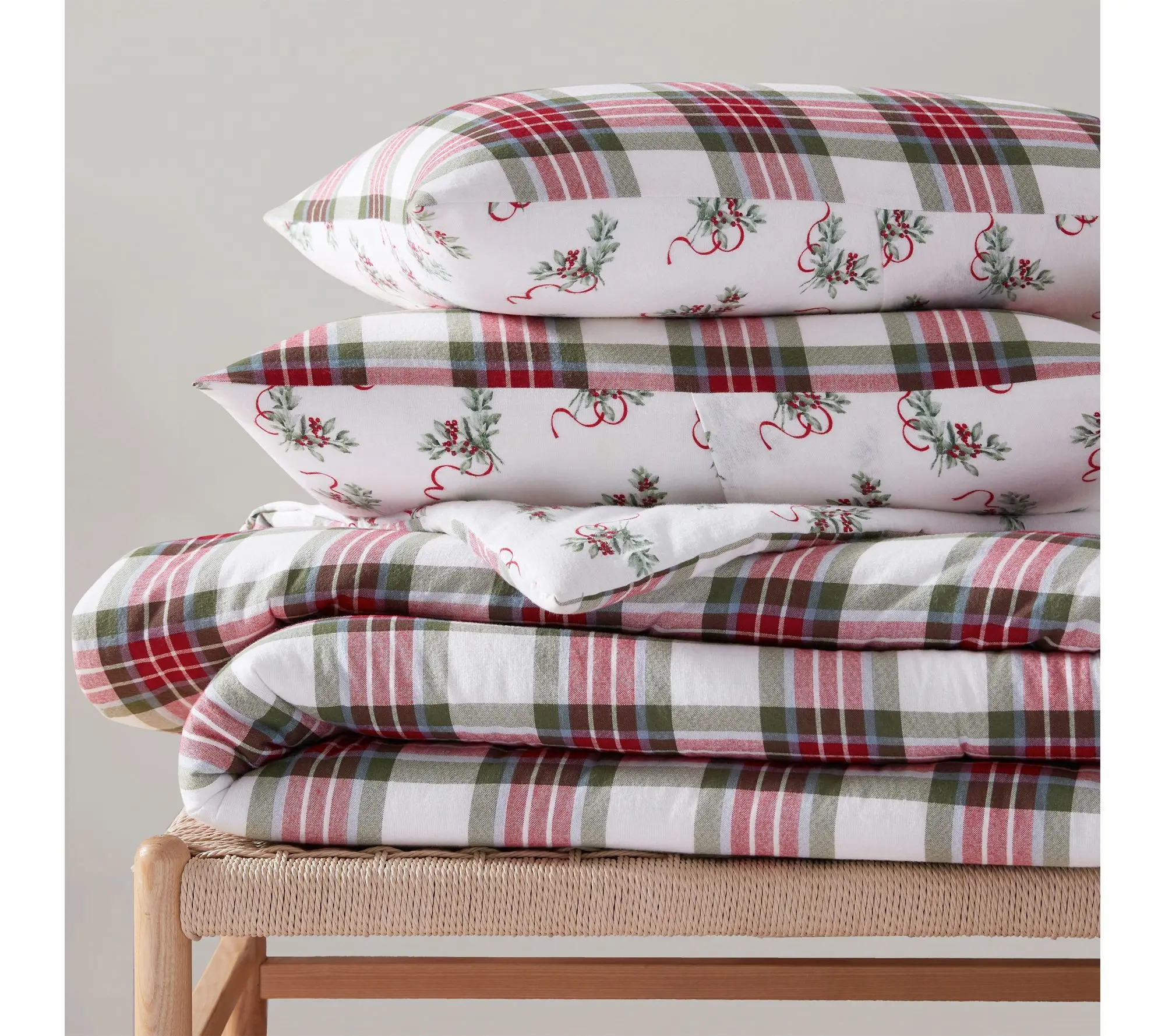 Martha Stewart Yuletide Plaid Reversible King Comforter Set Martha Stewart Yuletide Plaid Reversible King Comforter Set