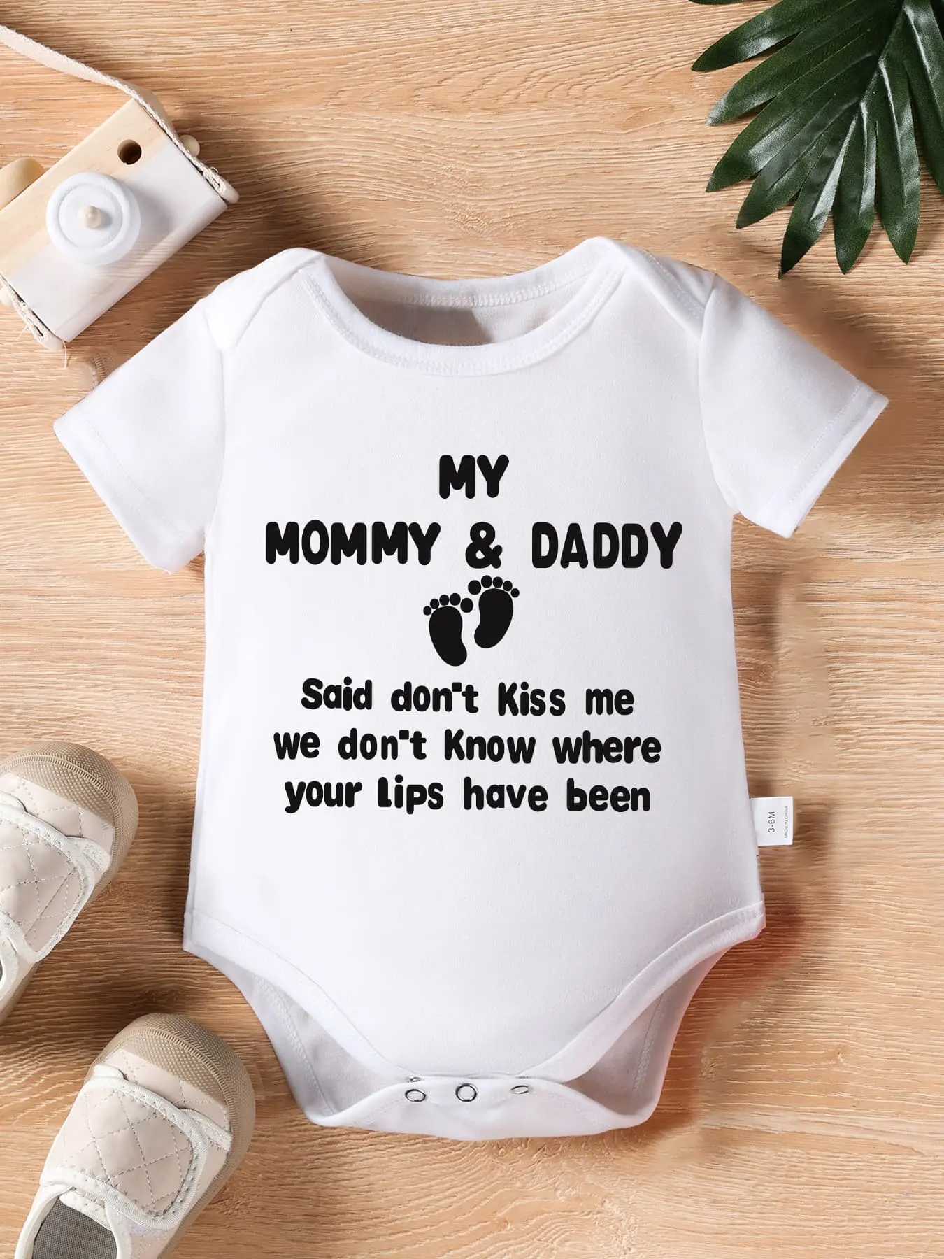 Baby "Mommy's Little Man Daddy's Best Buddy" Graphic Onesie, Soft Cotton Short Sleeve Bodysuit, Family Love Themed Outfit for Newborn Boys Baby Boy Clothes
