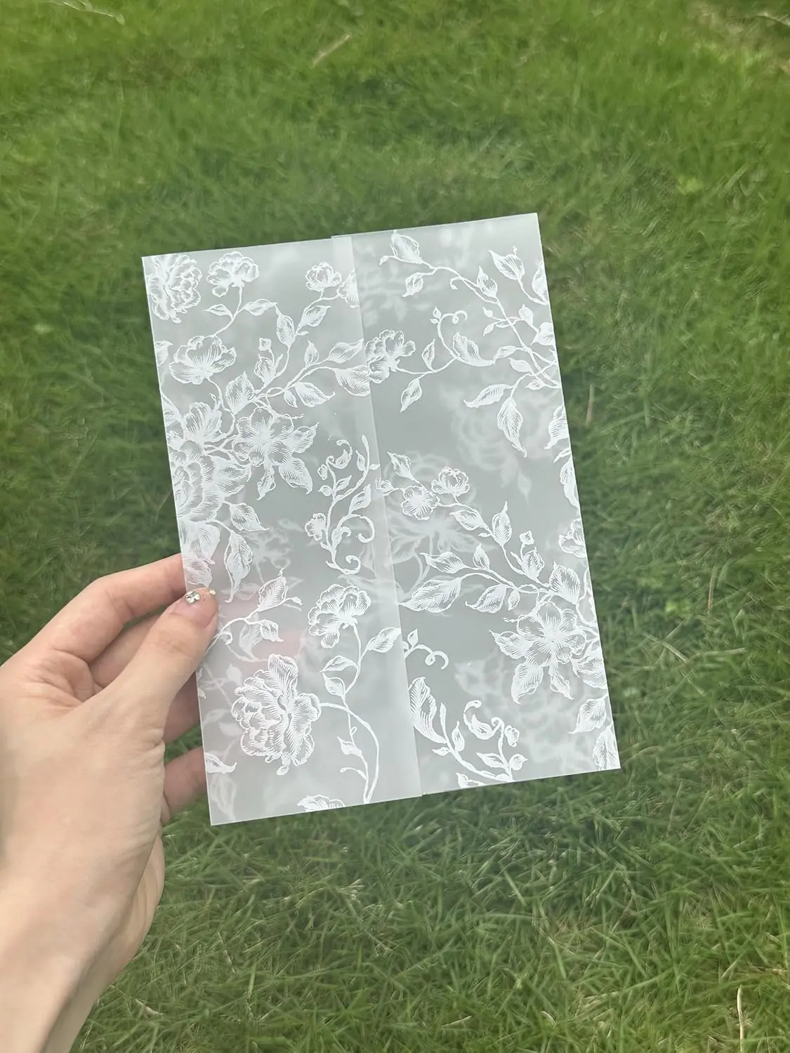 Puremigo 50 Pack Pre-Folded White Flower Vellum Jackets - 5x7, 115GSM, Wedding Invitations