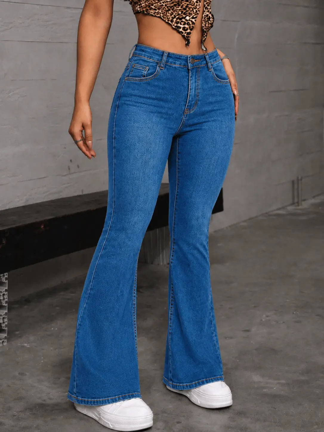 Women's High-Waisted Stretchy Denim Pocket Button Jeans - Flare Bell-Bottom Wide-Leg Womenswear Bottoms