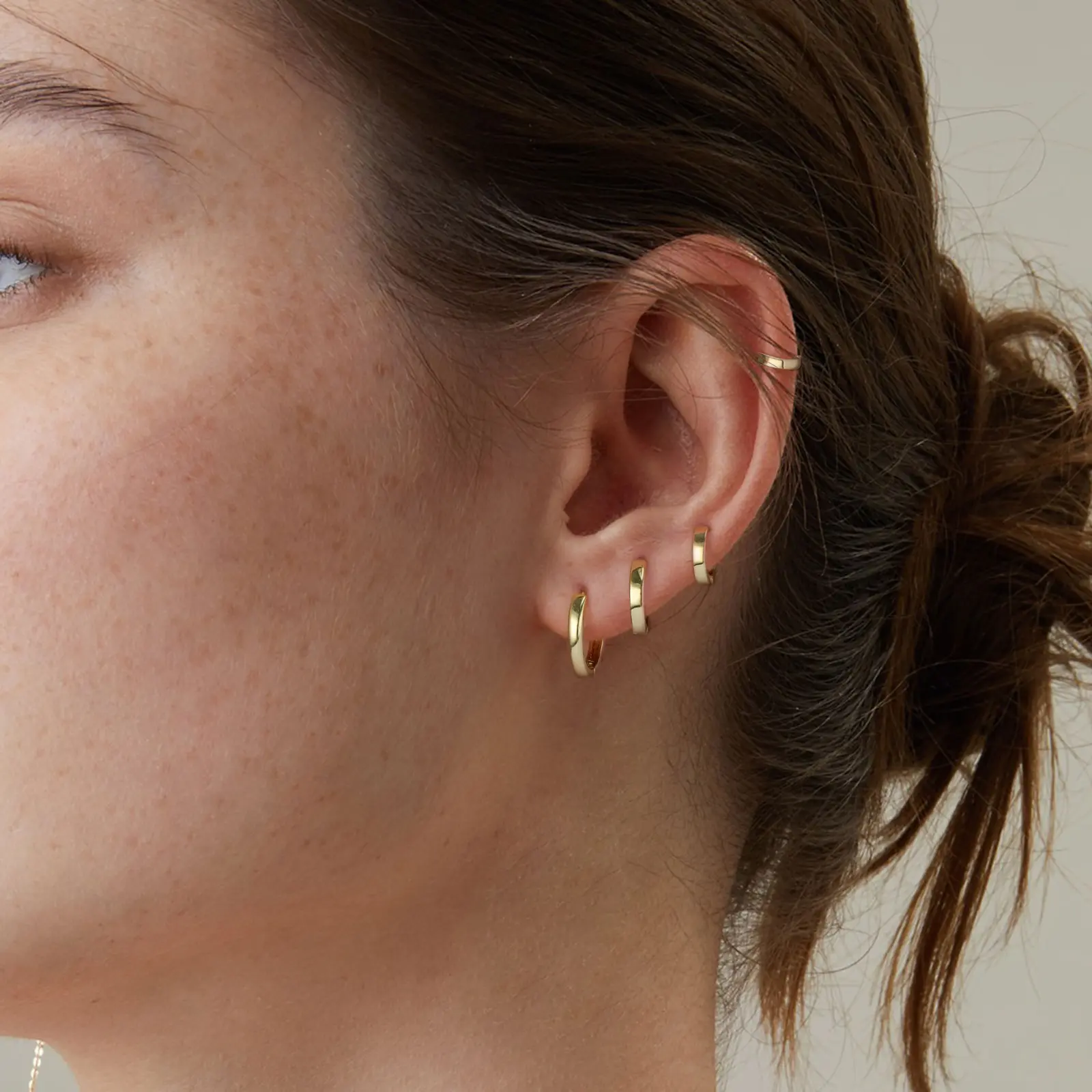 MIDEEO 8 Pcs Huggie Hoop Earrings 6mm/8mm/10mm/12mm 14K Gold Plated Hypoallergenic for Women Lightweight Perfect Gift