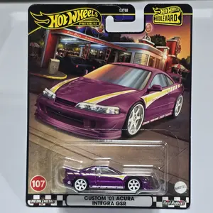 Hot Wheels Premium Custom '01 Acura Integra GSR 1:64 - Boulevard #107