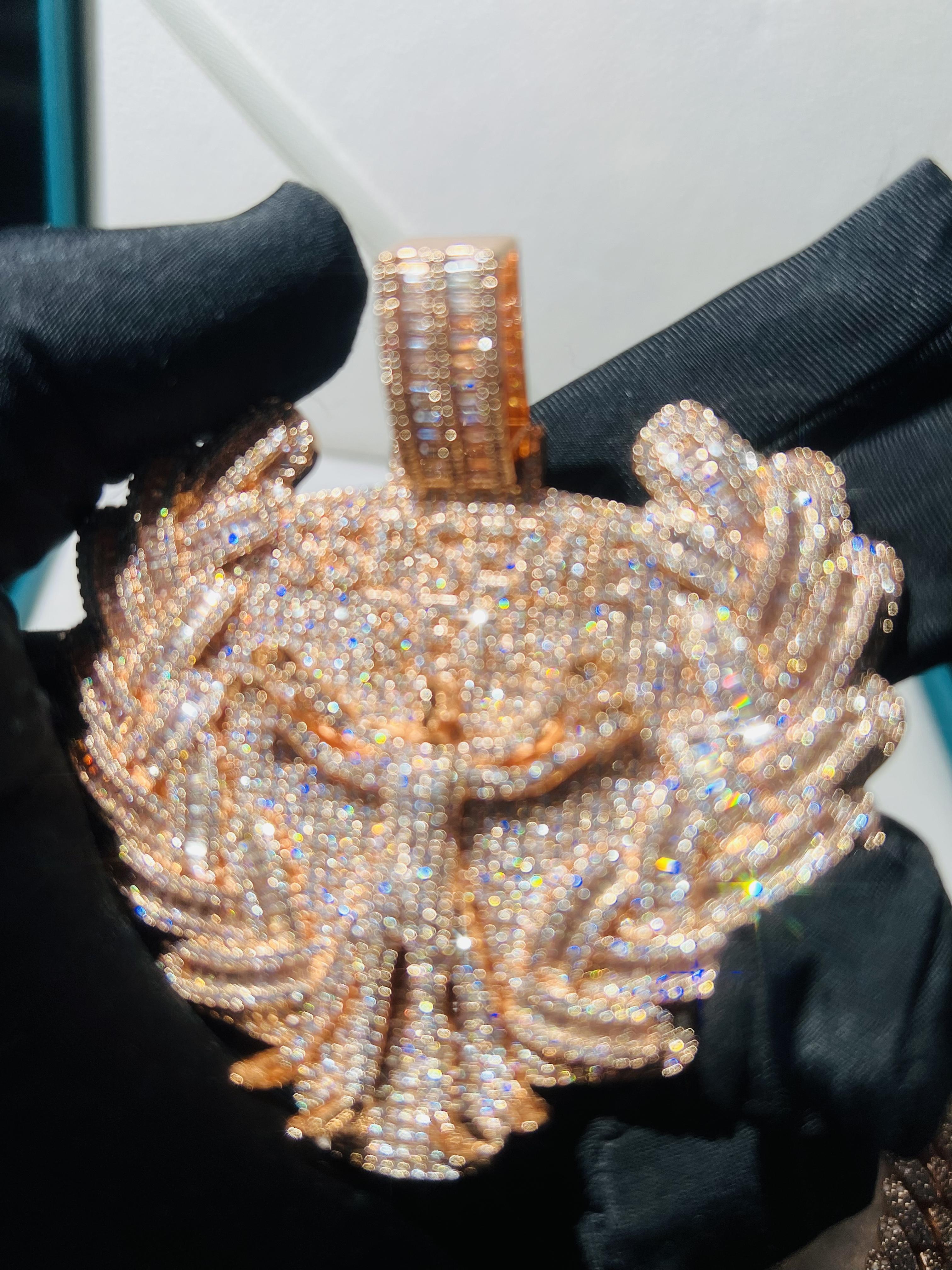 Custom Jesus Pendant VVS Ice Feeling Badge High-End Luxury Diamond Pendant Rose Gold Custom Symbol Pendant Hip-Hop Anniversary Gift