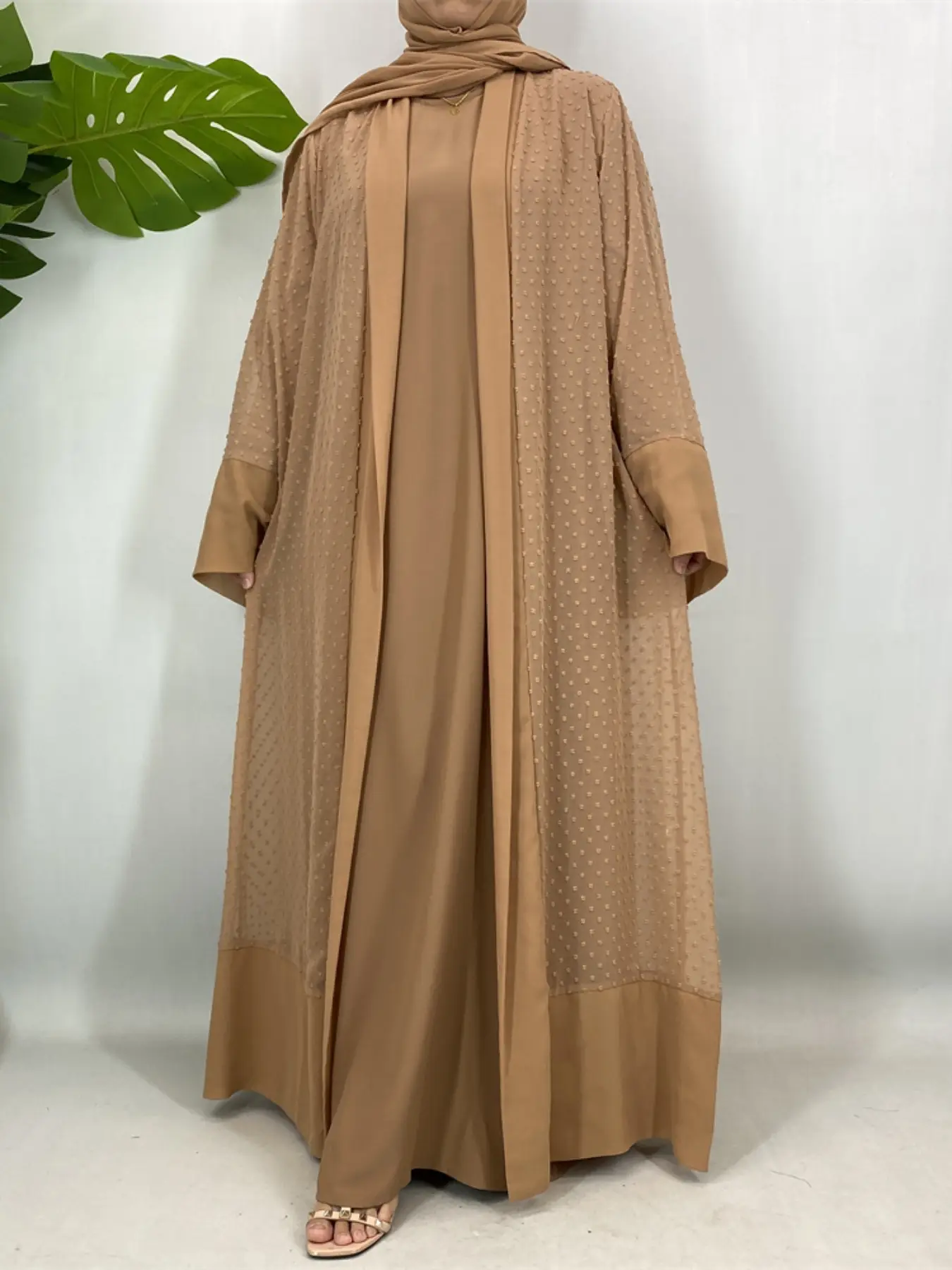Fashionable Chiffon Muslim Abaya with Headscarf, Loose-Fit Woven Fabric, Moderate Thickening, Fall & Winter Wear, Modest Style