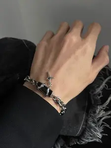 Titanium Steel Diamond Star Wrap Bracelet, Unisex Casual Hand Chain, All-Season Fashion Accessory, Unique and Elegant Design