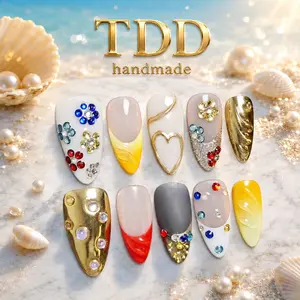 10pcs Almond Press-On Nails handmade 3D Floral Crystal Cat Eye Glossy Gradient Handcrafted Manicure Fake Nails Removable Lazy Kit Durable Long-Lasting Safe for Daily Commute Party Wedding Vacation Photos