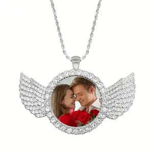 Personalized Custom Photo Necklace Memorial Angel Wings Pendant Necklace Hip Hop Pendant Customized Valentine's Day Christmas Present for Women