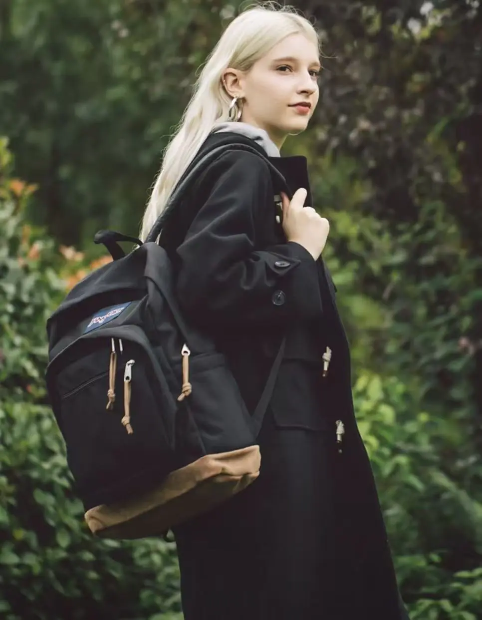 JANSPORT Right Pack Backpack Sports Outdoor Bag Women's and Men's Retro Twilight Student Laptop Bag Travel Backpack School Bag Black Side Pockets and Compartments-Black