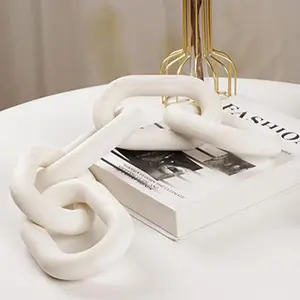 HMASYO White Wood Chain Link Decor, 5-Link Wooden Decorative Chain Home Decor Accents, Coffee Table Decor, Shelf Decor Aesthetic, Modern Bookshelf Table Decorative Objects for Living Room