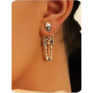 Halloween Skull Pendant Earrings, Skeleton Head Design, Unisex Party Jewelry, Spooky Accessory for Halloween Costume, Witchy Jewelry