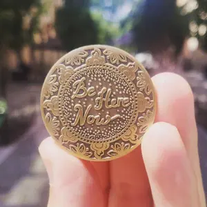 Hamsa Hand Medallion - Be Here Now Mantra