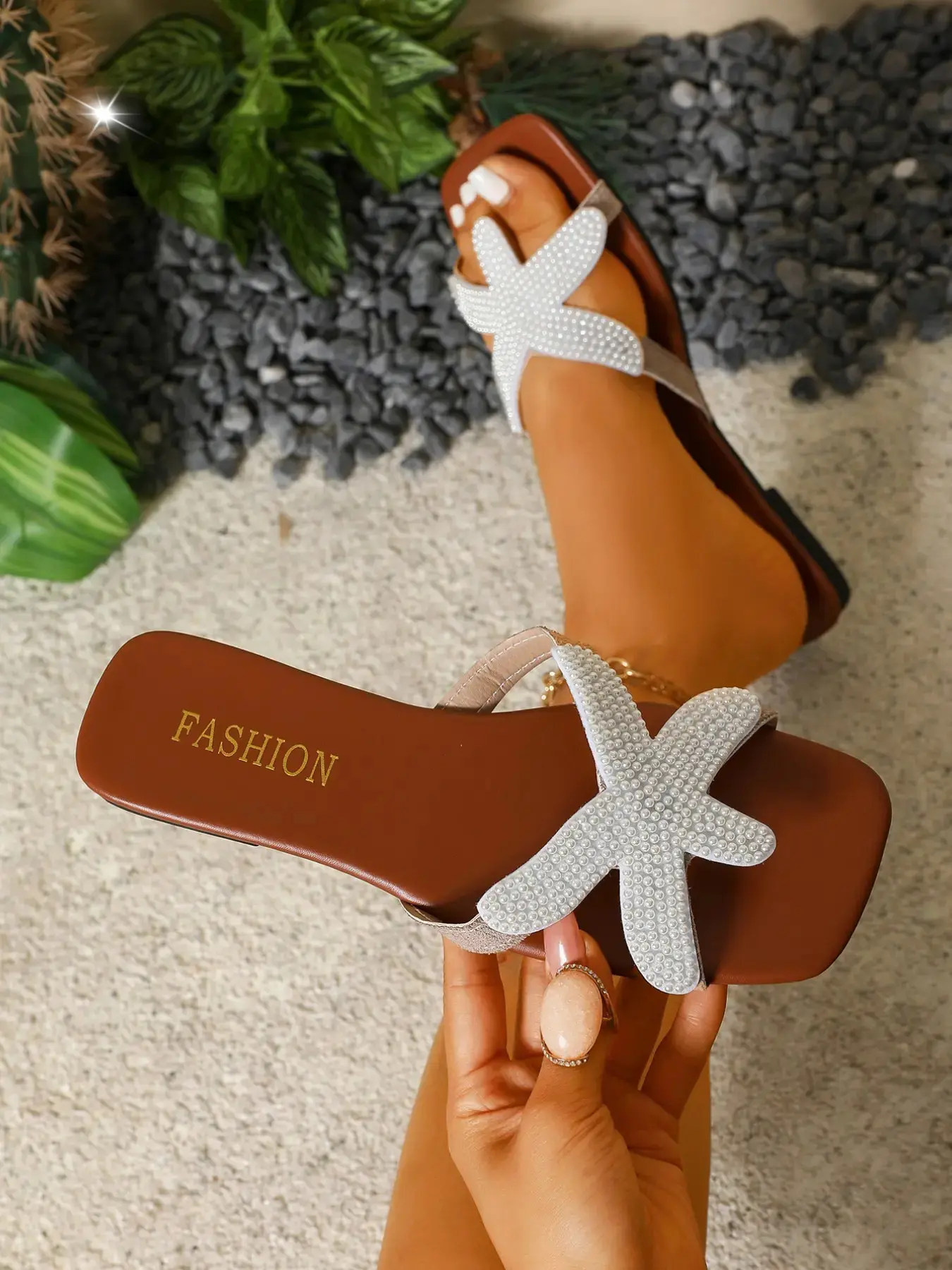 Women's Pearl Starfish Decor Slide Sandals, Open Toe Single Strap Flat Slippers, Beach & Vacation Footwear for Summer, Casual Wear, Footwear Strap Slides