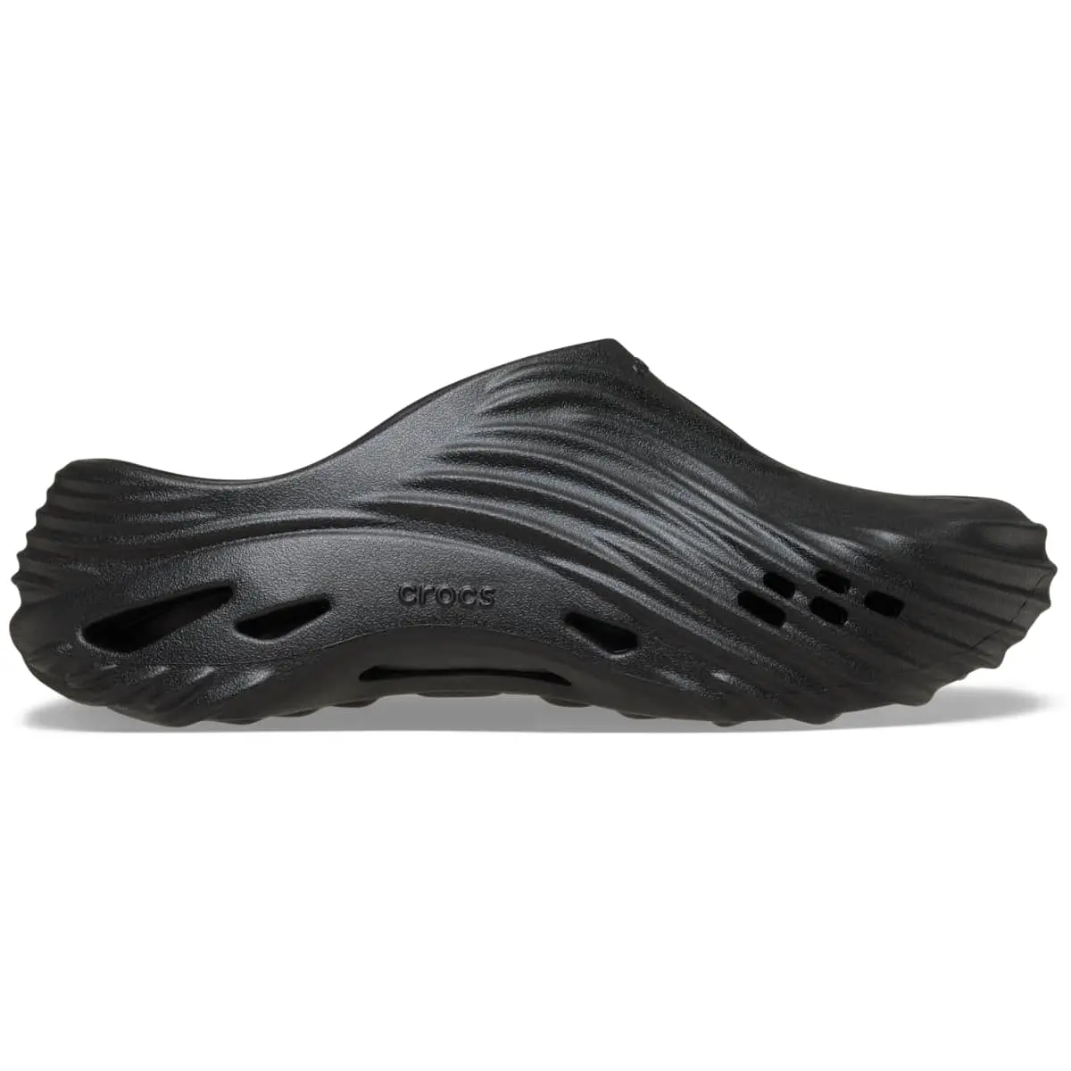 Crocs Adult Echo Wave Clogs - TikTok Shop