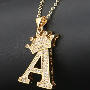14k gold single letter crown necklace for men is popular, suitable for daily use, festivals, parties