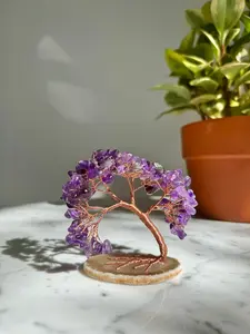 MollyGems Amethyst Crystal Money Tree of Life Agate Slice Base Feng Shui Crystal Tree for Wealth Luck Home Table Decor Handmade Christmas Gift Idea
